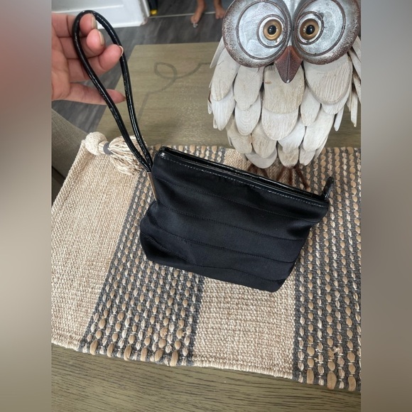 Gucci Clutch Bag - Picture 2 of 16